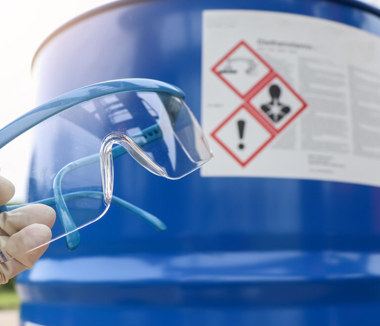 Los 7 riesgos emergentes en la logística química para 2026 (y cómo prepararte)